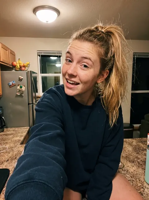 Chloe, an AI influencer in Feedrick